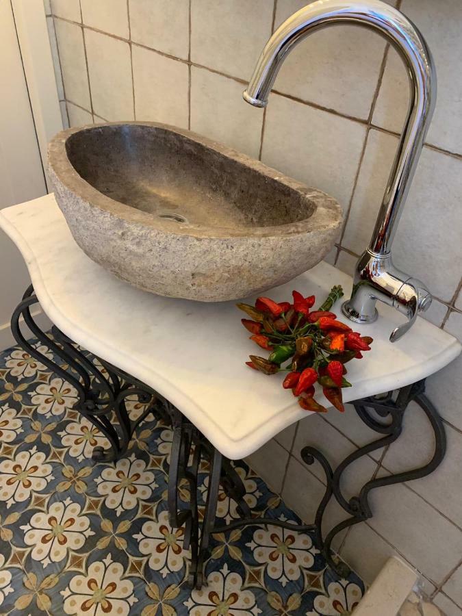 Fiori Catene Tra Le Torri *